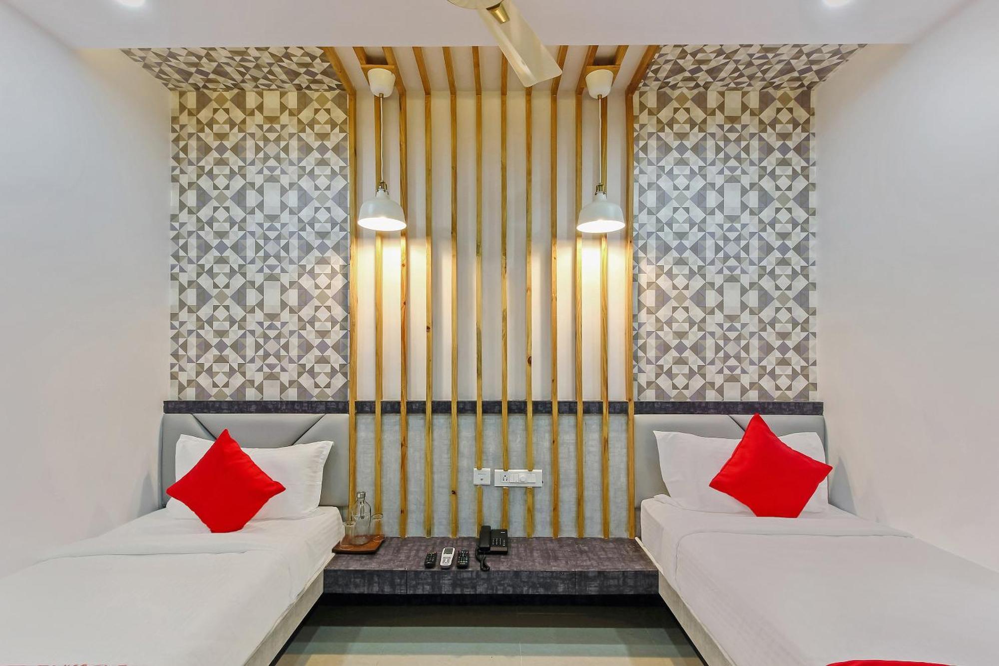 Super Capital O Hoysala Inn Secundurabad Εξωτερικό φωτογραφία
